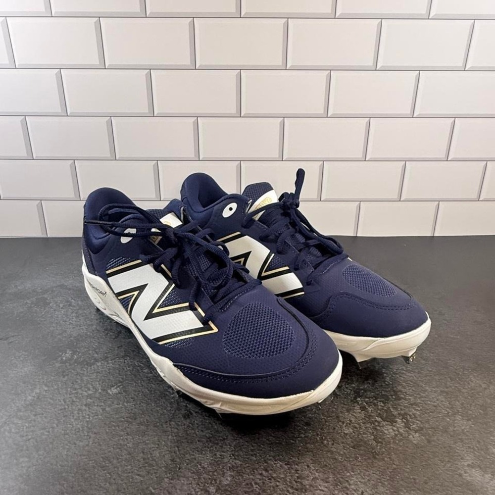 New Balance navy baseball cleats Size US 9.5